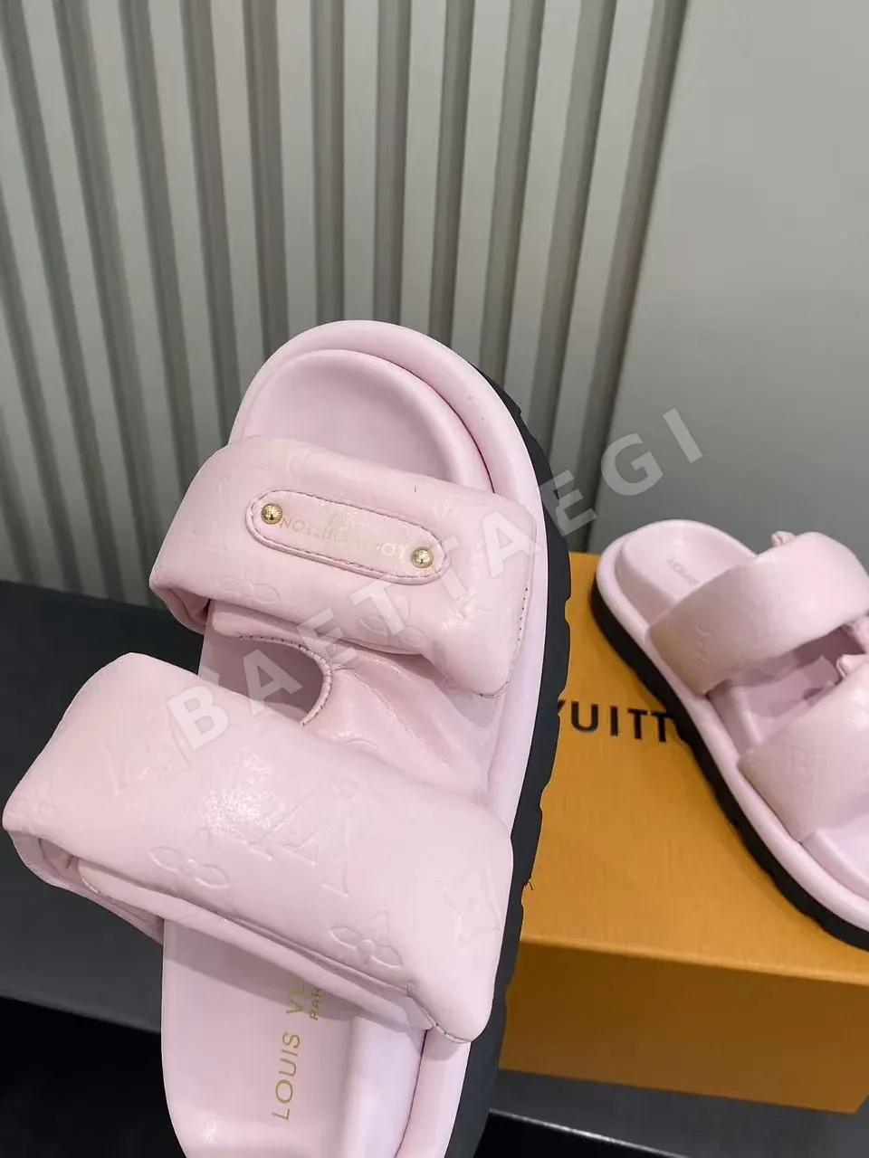 루이비통 더블 스트랩 슬리퍼 상세 이미지 6