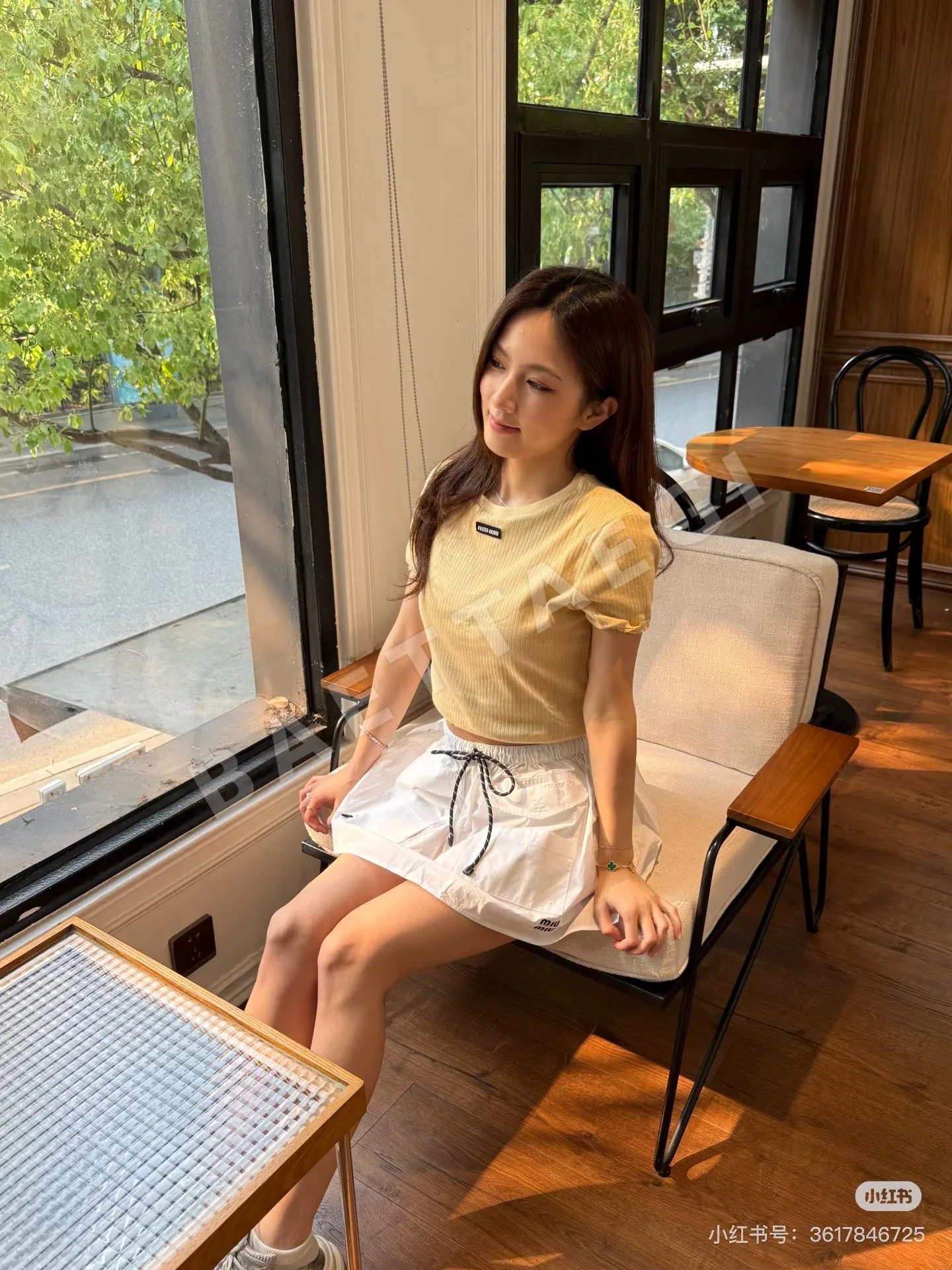 미우미우 레이스 트림 리브 크롭 반팔 티셔츠 상세 이미지 3
