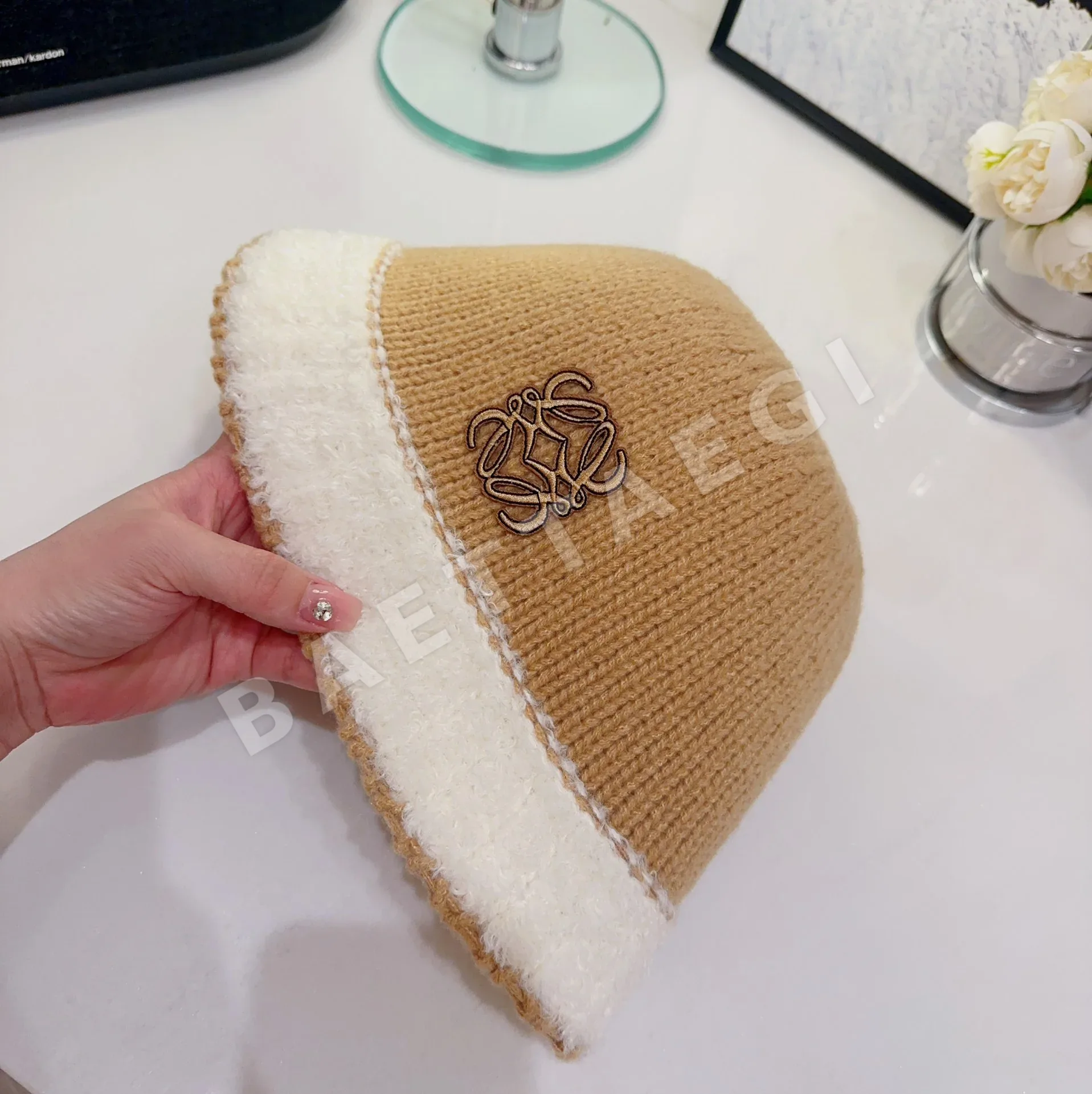 로에베 니트 버킷 햇 모자 상세 이미지 8