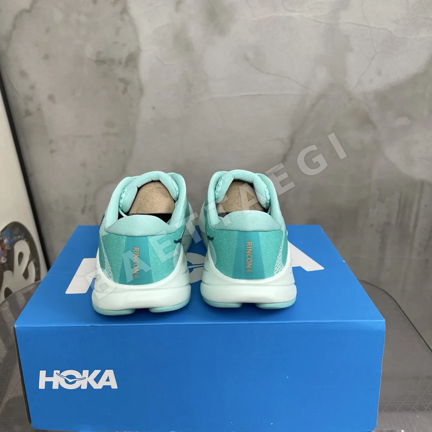 호카 신발 상세 이미지 8