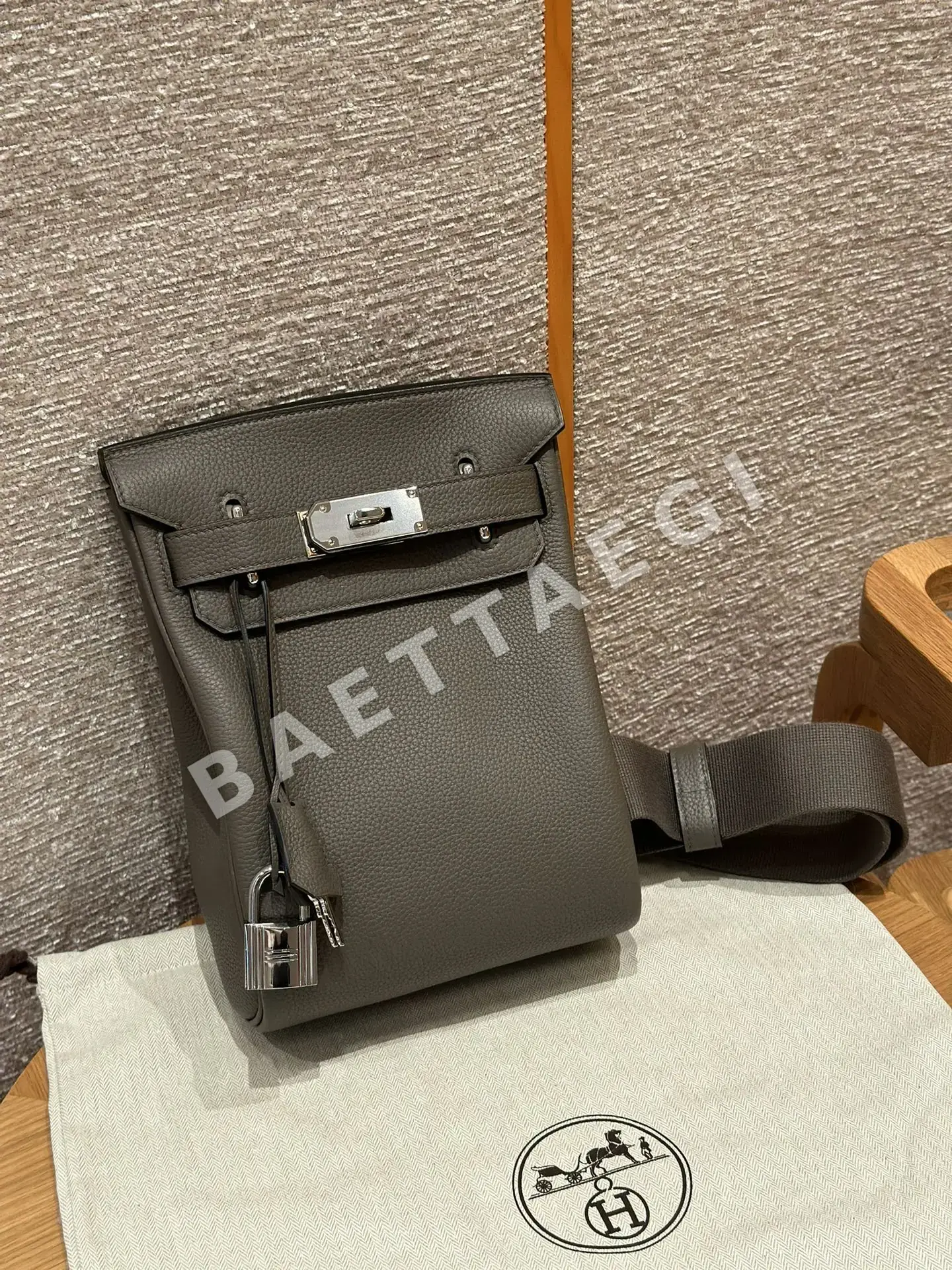 에르메스 핵 아 도 토고 가죽 백팩 상세 이미지 1