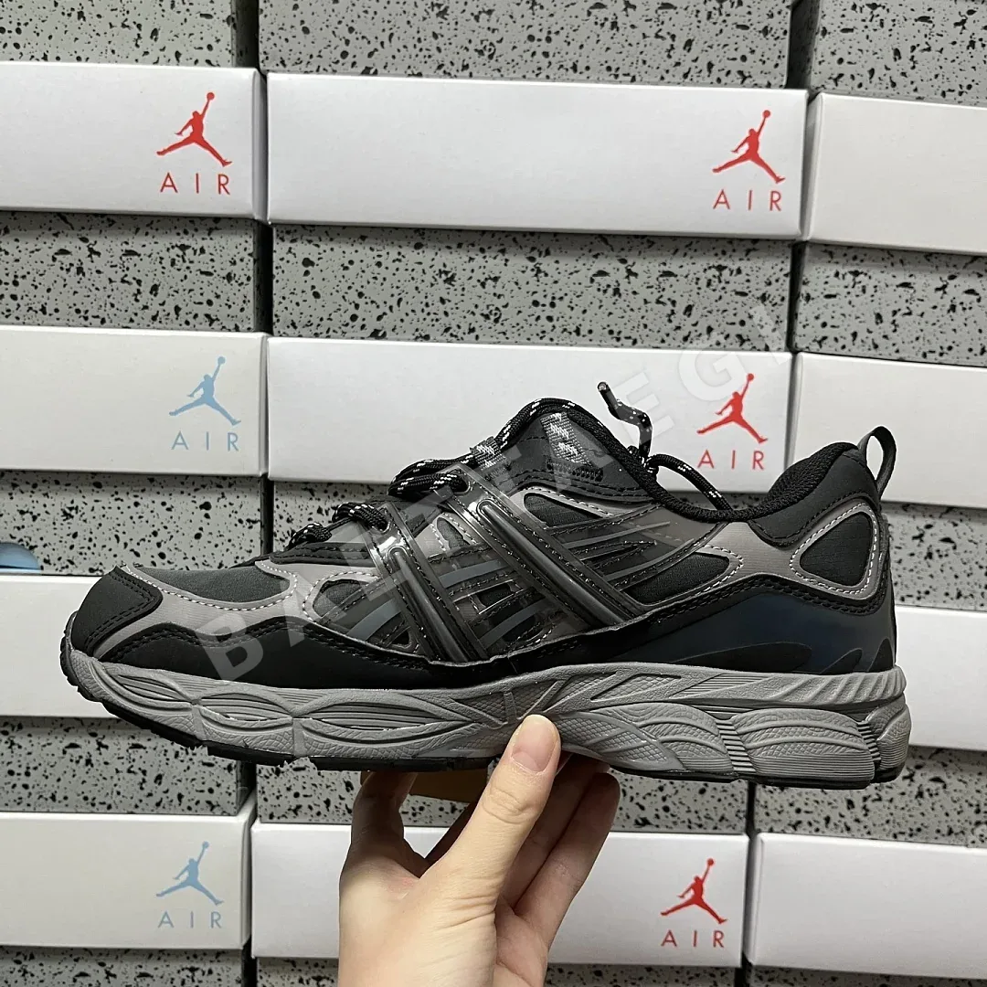 아식스 [GX] 젤 NYC 유틸리티 1203A558-001 200538 Asics Gel-NYC Utility Black Carbon 상세 이미지 9