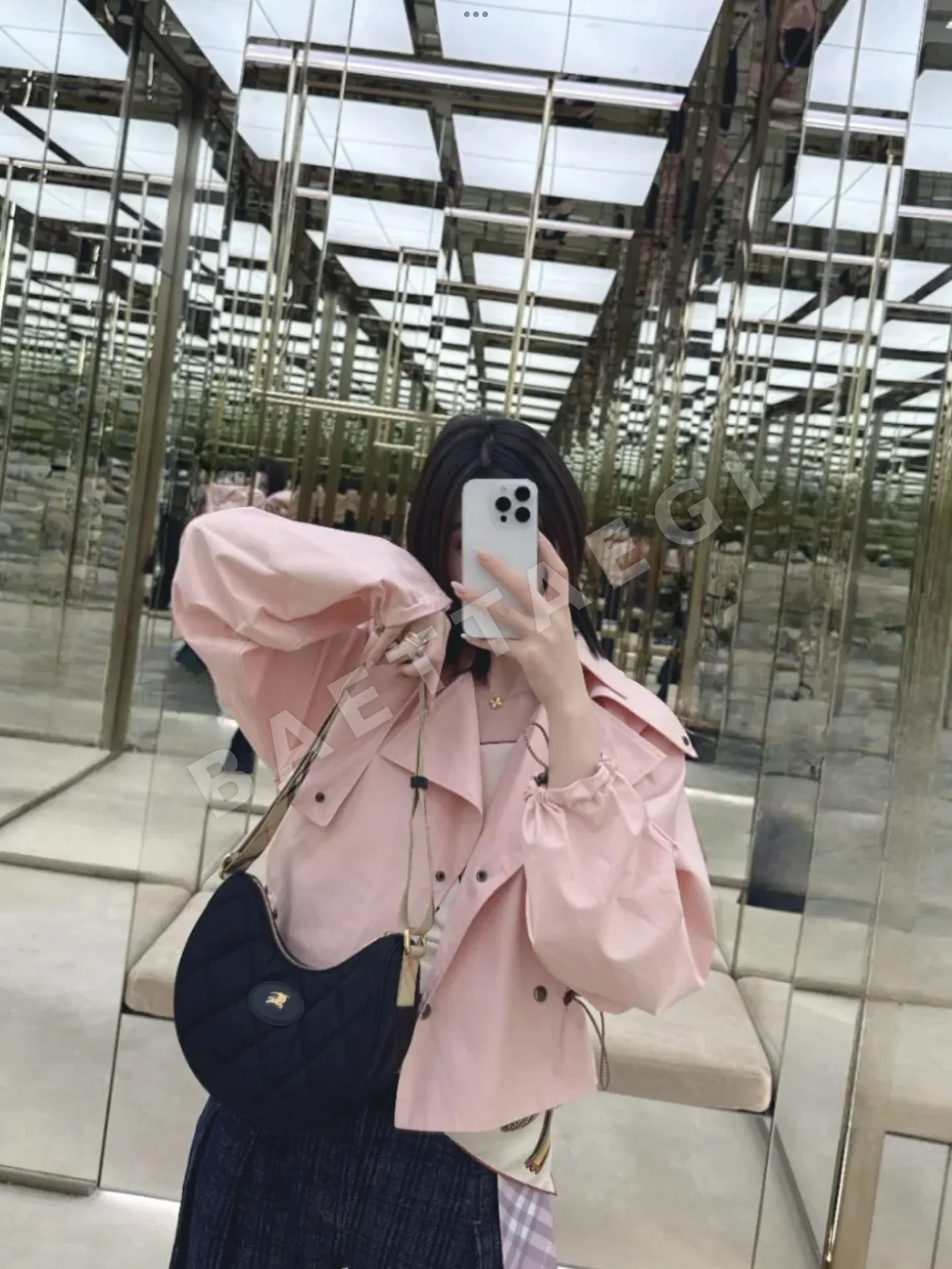버버리 여성 자켓 상세 이미지 4