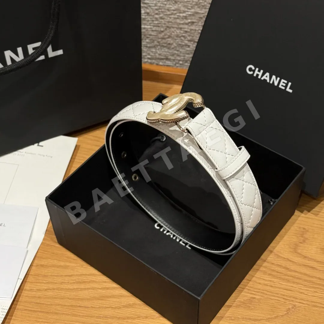 샤넬 더블 C 메탈 로고 램스킨 벨트 상세 이미지 3