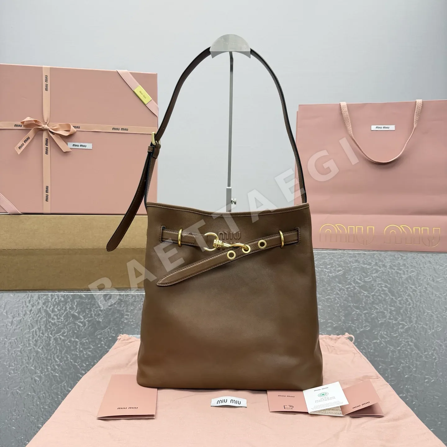 미우미우 가방 68397