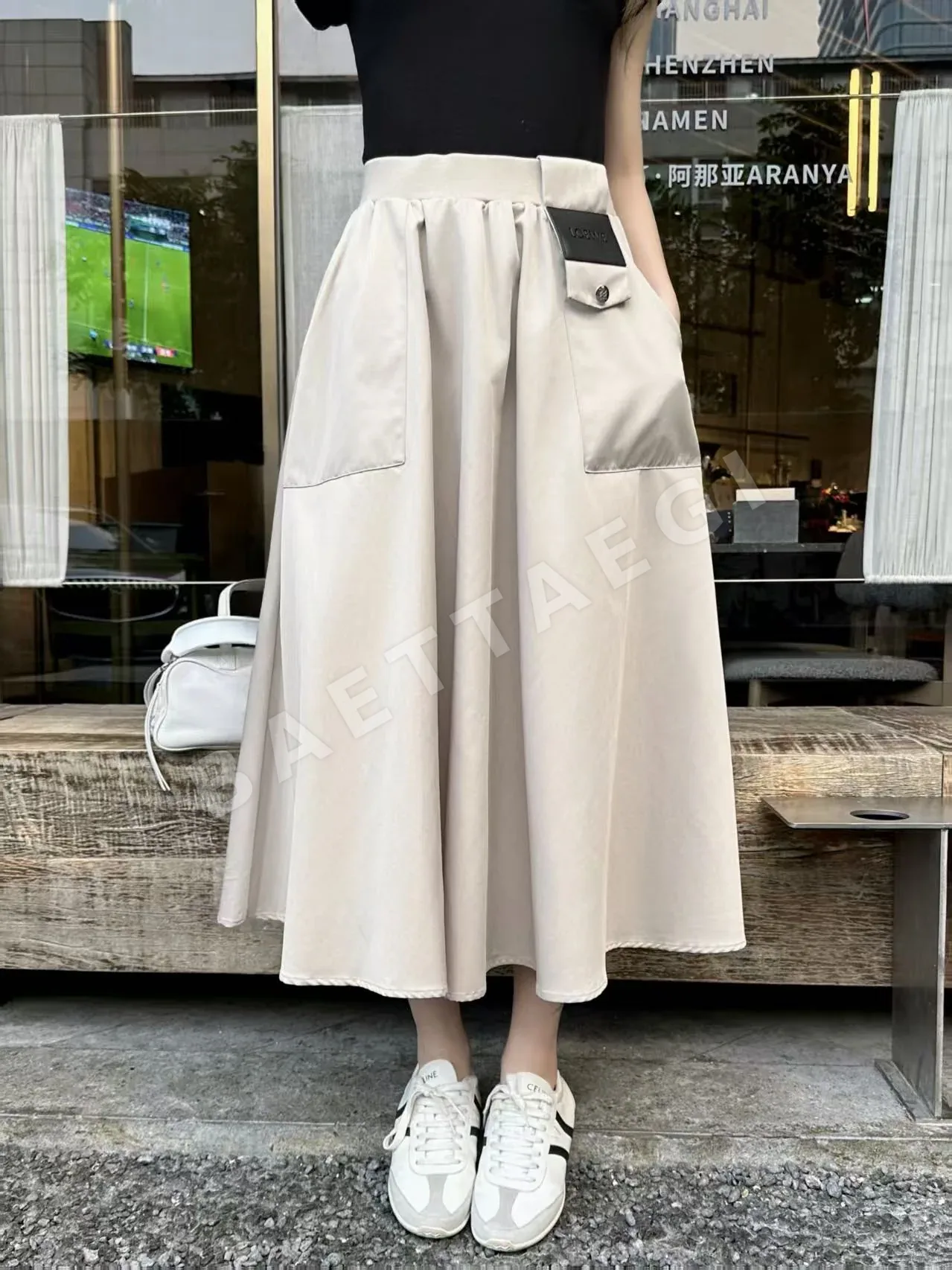 로에베 A라인 더블 포켓 미디 스커트 117124