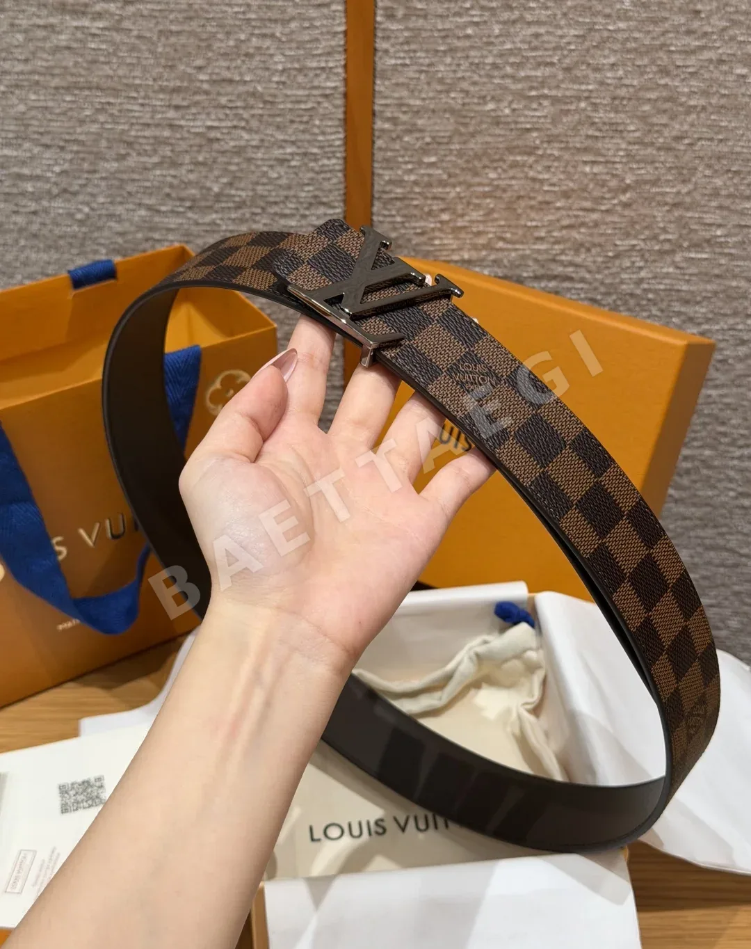 루이비통 이니셜 40mm 리버시블 벨트 상세 이미지 3