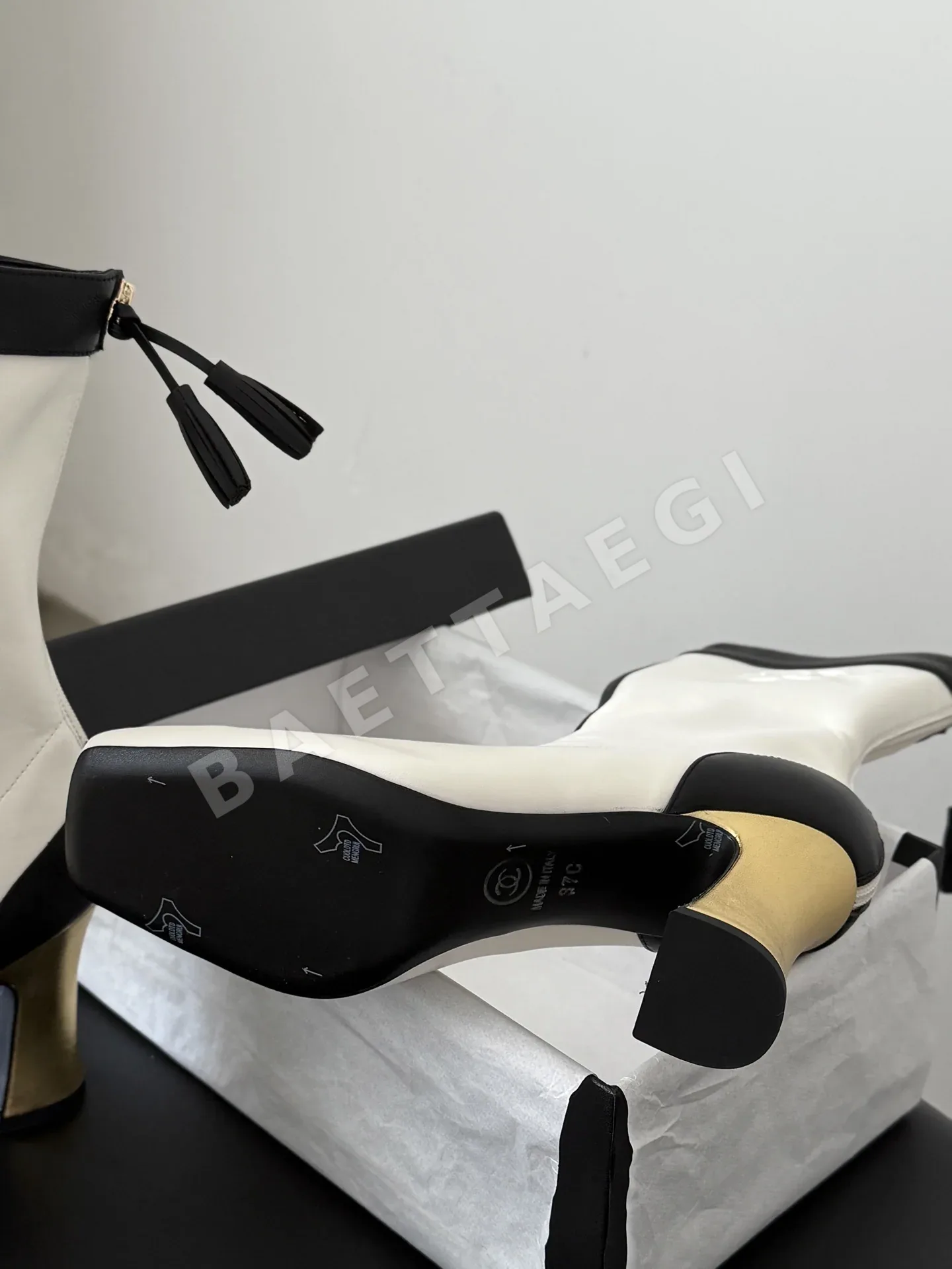 샤넬 메티에다르 더블 C 부츠 상세 이미지 5