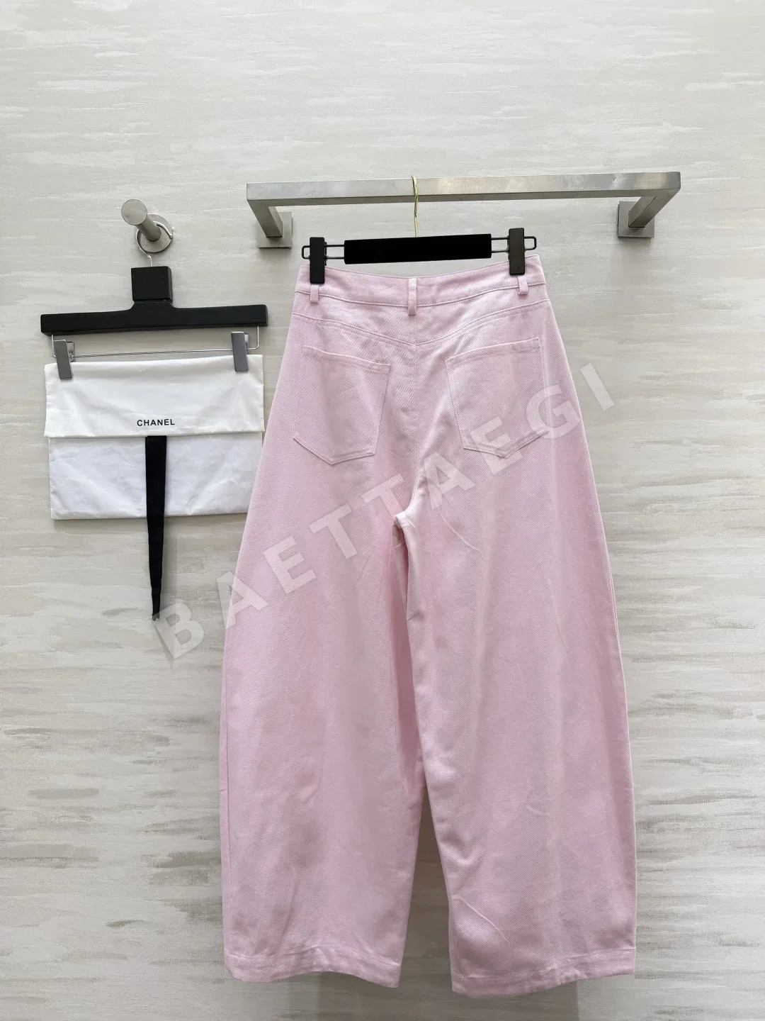 샤넬 레터 자수 와이드 레그 남성 바지 상세 이미지 8