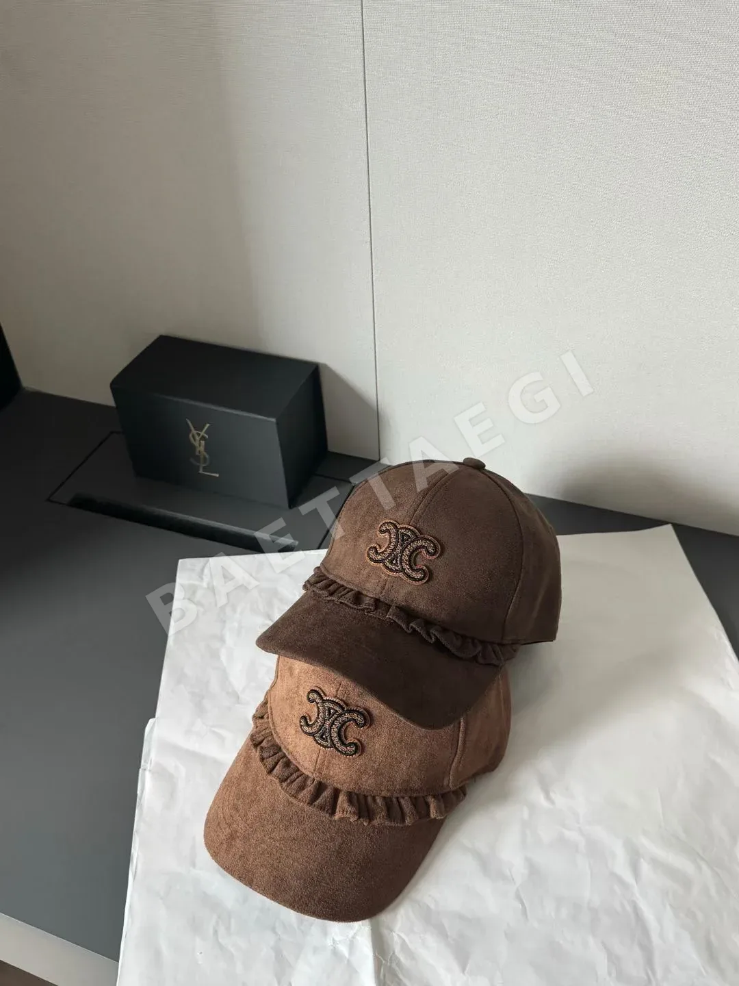 셀린느 스웨이드 베이스볼 캡 상세 이미지 3