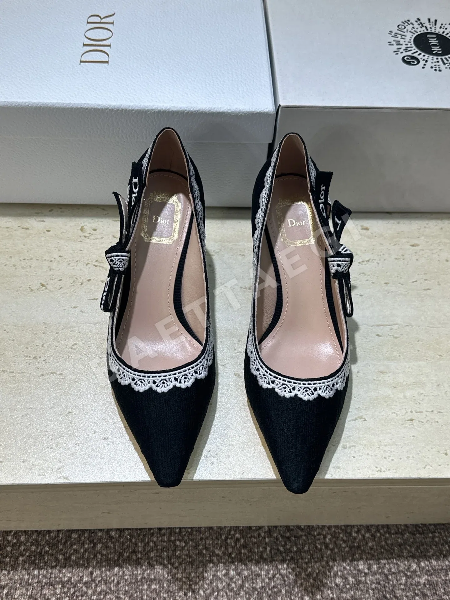 디올 컬러 블록 스퀘어 토 하이힐 98704