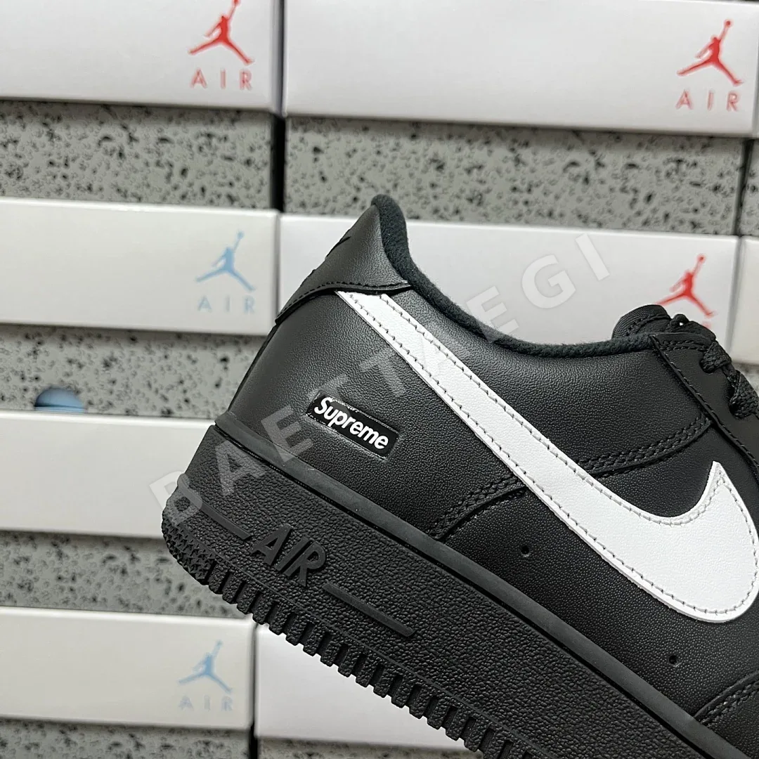 나이키 [MAX] 에어 포스 1 로우 CU9225-002 201088 Nike Air Force 1 Low Supreme Black White 상세 이미지 9