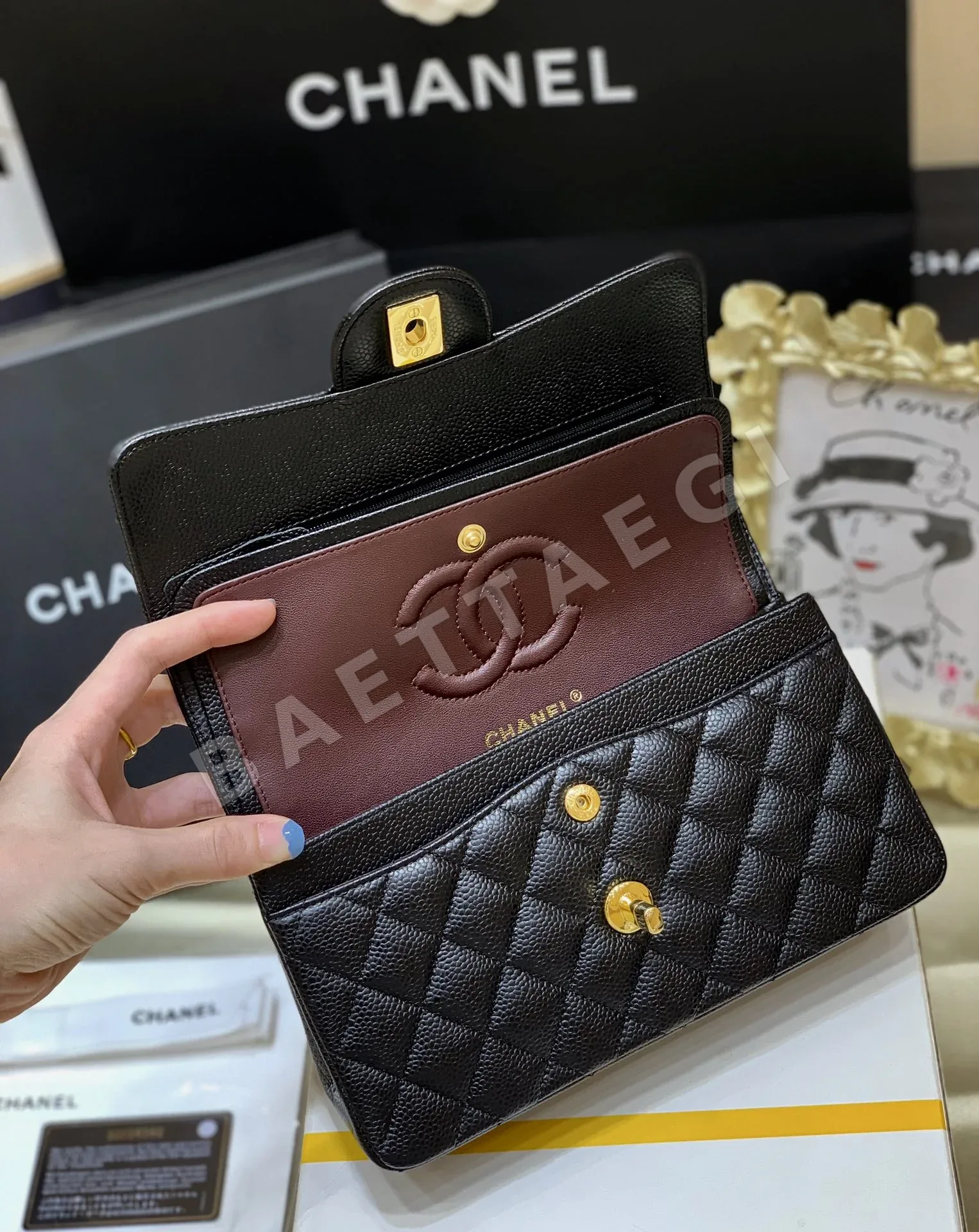 샤넬 클래식 플랩 가방 A92993 상세 이미지 8