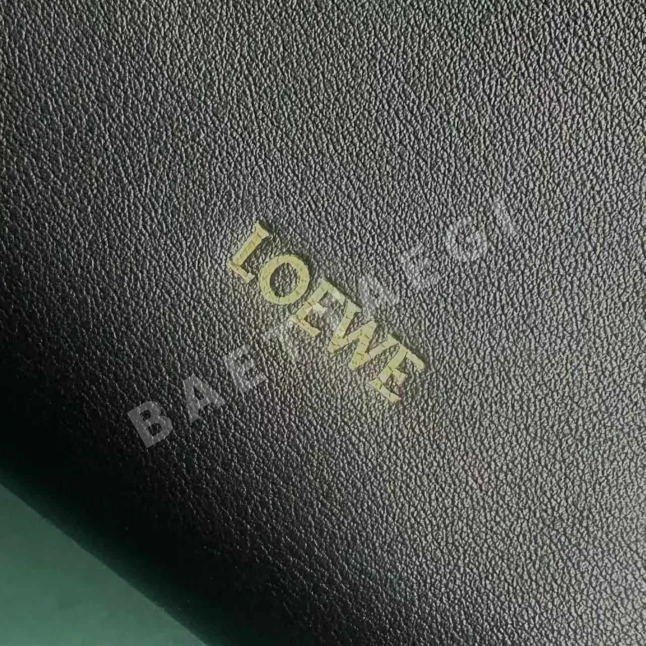 로에베 플라멩코 나파 가죽 드로스트링 가방 상세 이미지 6