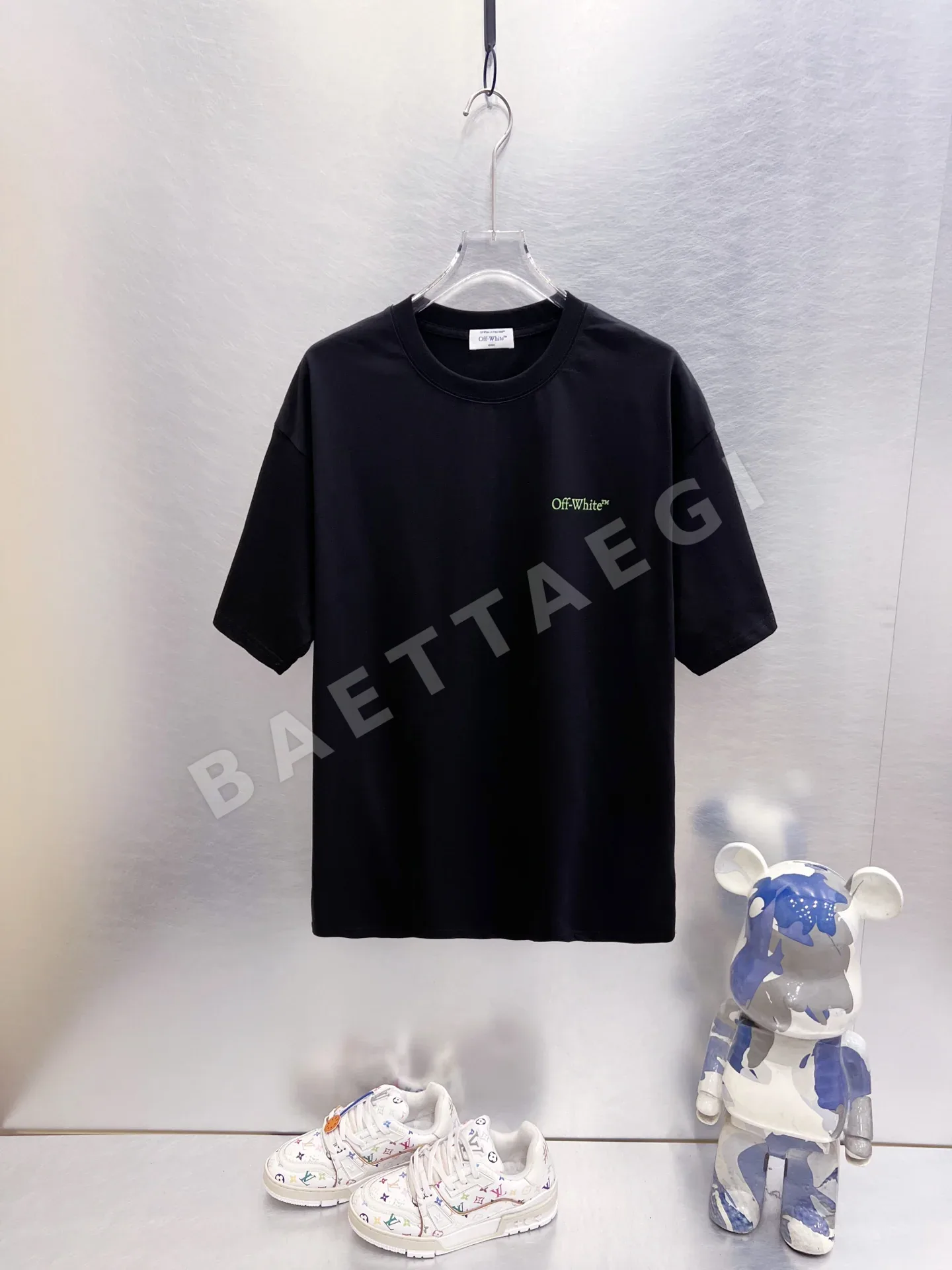 오프화이트 남성 300 g 봄여름 반팔 티셔츠 상세 이미지 4