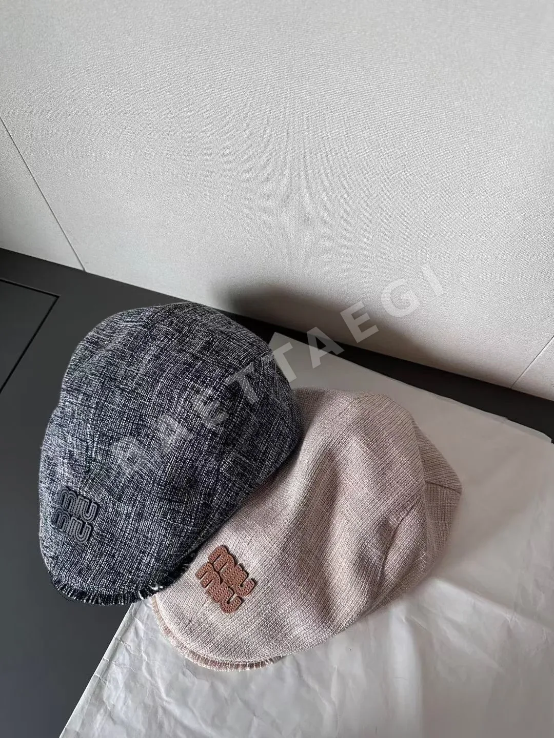 미우미우 가을용 캡 상세 이미지 9
