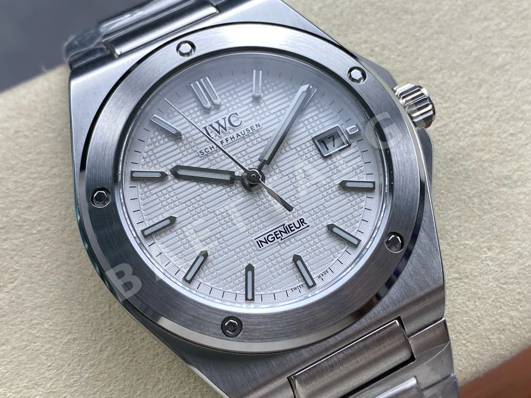 IWC 인제니어 오토매틱 시계 상세 이미지 2