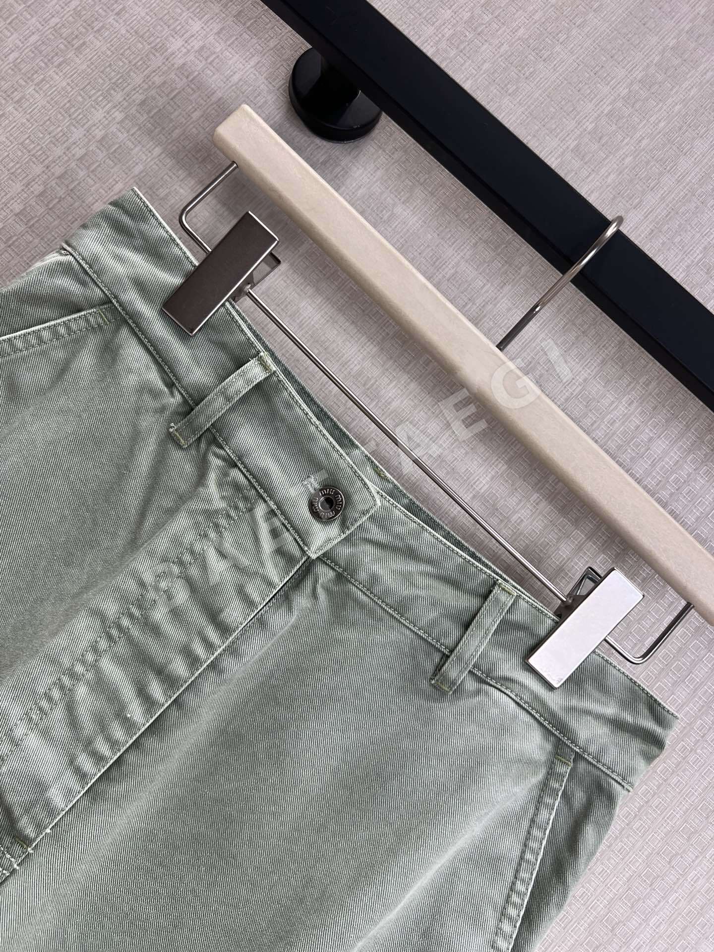 미우미우 그레이그린 카고 와이드 팬츠 상세 이미지 4