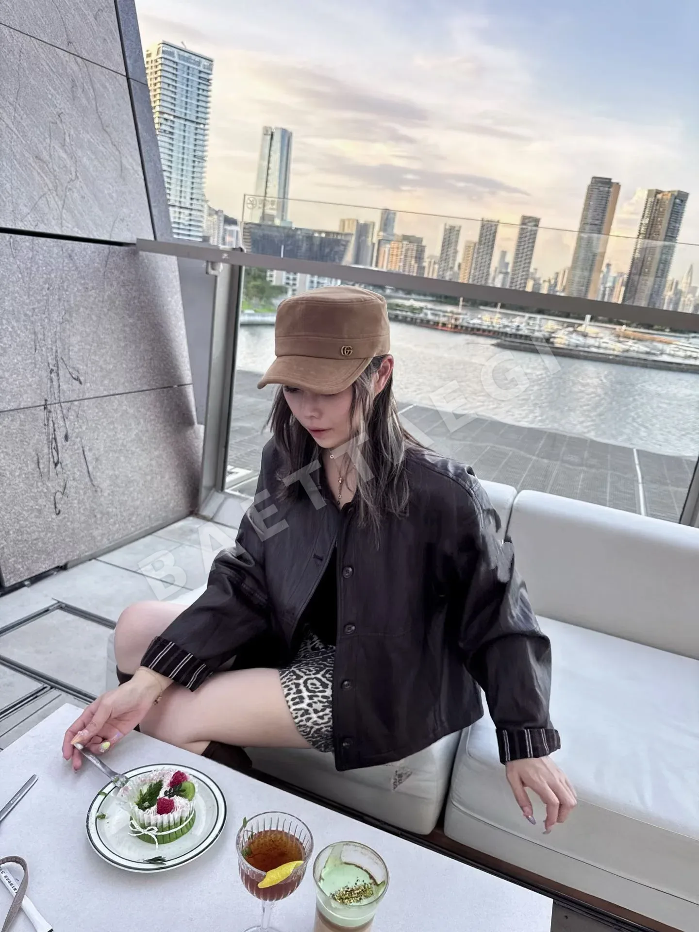 구찌 스웨이드 뉴스보이 모자 78349