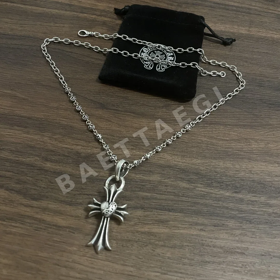 크롬하츠 클래식 하트형 크로스 펜던트 목걸이 상세 이미지 7