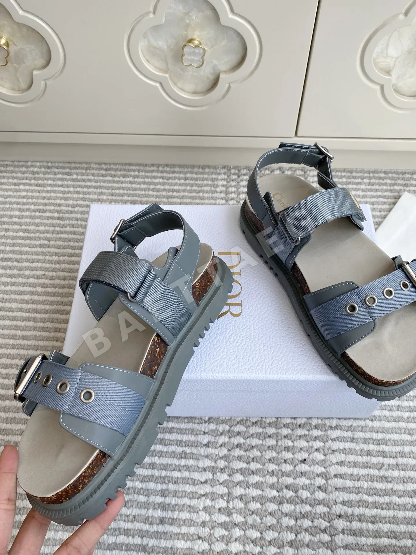 디올 신발 상세 이미지 2