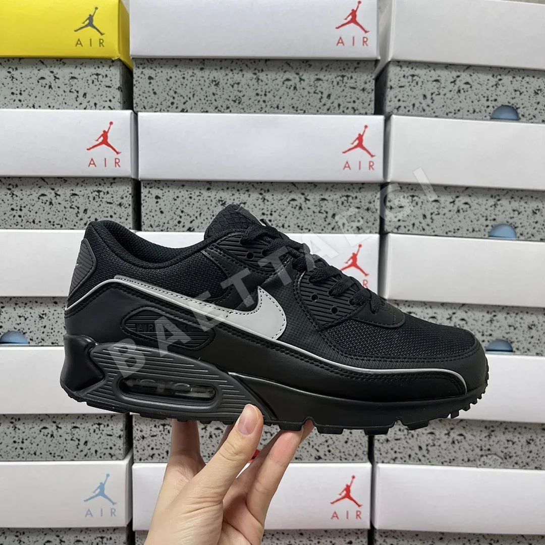 나이키 [MAX] 에어 맥스 90 프리미엄 HV4517-002 201149 Nike Air Max 90 Premium Black 상세 이미지 8