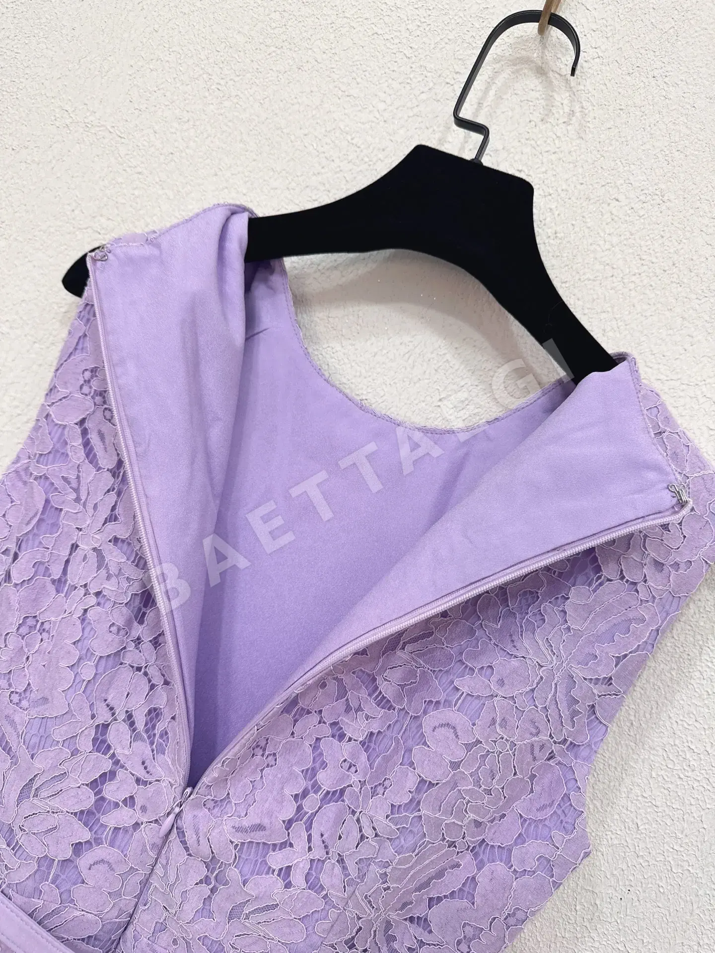 셀프포트레이트 라일락 퍼플 레이스 민소매 원피스 상세 이미지 7
