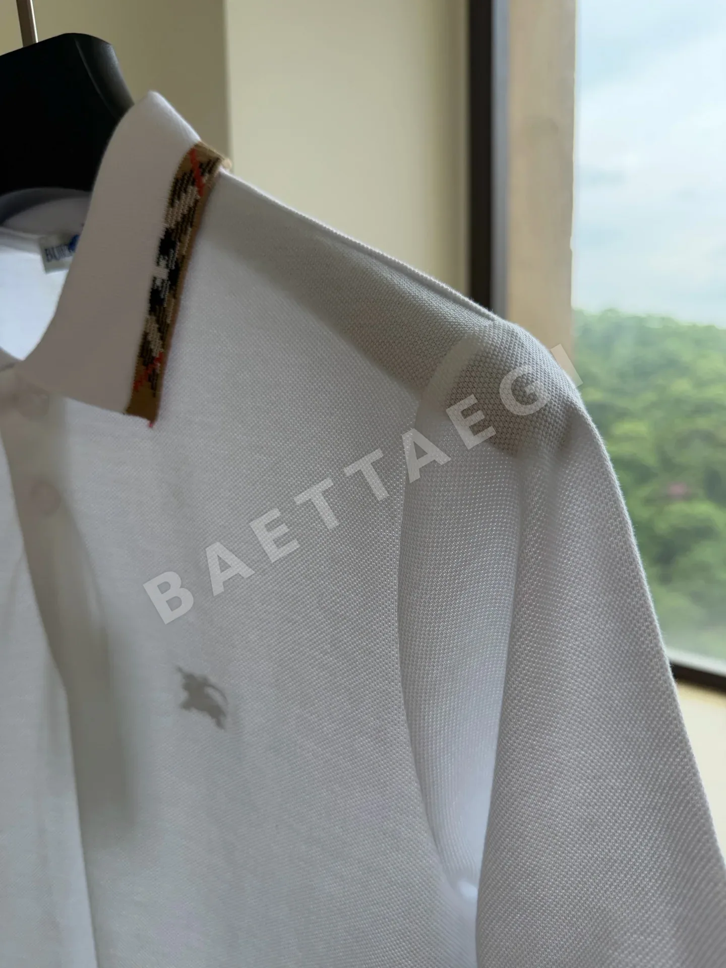 버버리 클래식 체크 카라 남성 반팔 티셔츠 상세 이미지 3