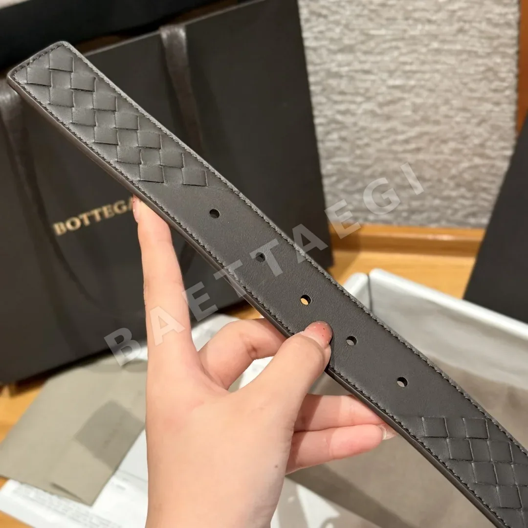 보테가베네타 인트레치오 루프 소가죽 벨트 상세 이미지 9