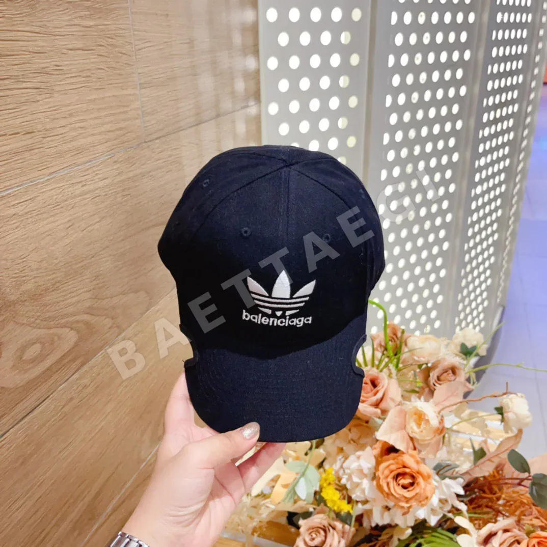 발렌시아가 자수 로고 코튼 베이스볼 캡 상세 이미지 6