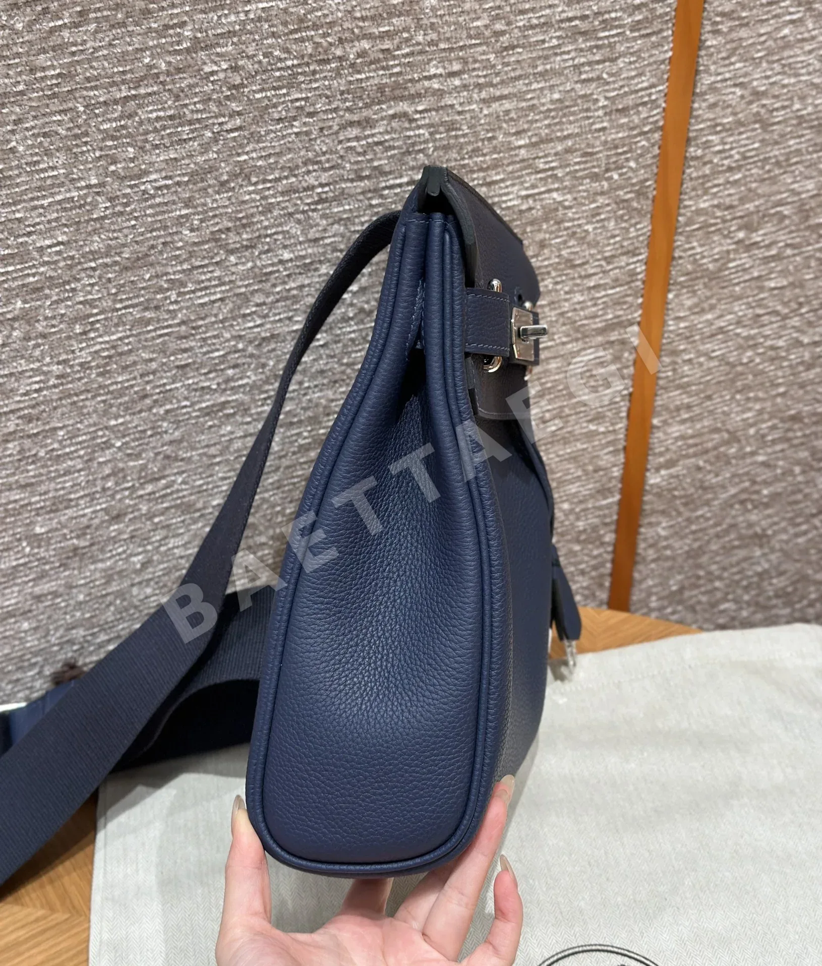 에르메스 핵 아 도 토고 가죽 사파이어 블루 백팩 상세 이미지 4