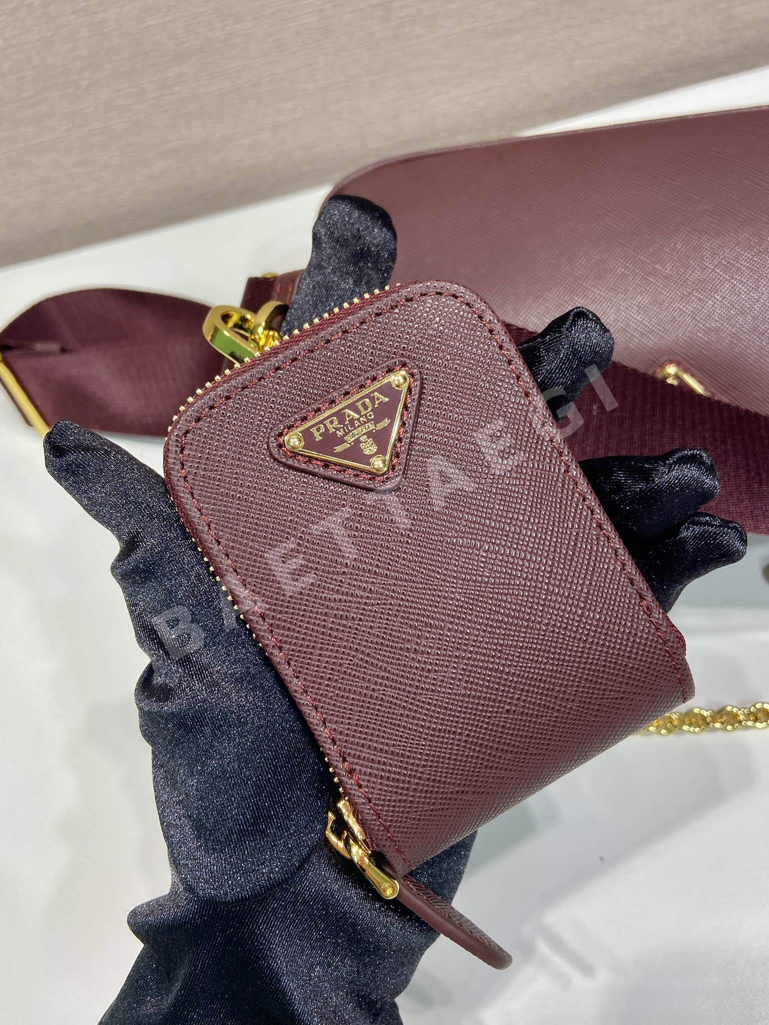 프라다 3WAY 골드 금장 가죽 호보백 1BH204 상세 이미지 7
