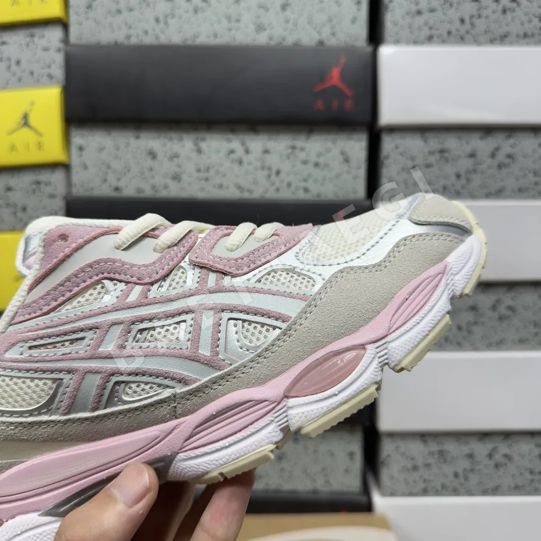 아식스 [M] 젤 NYC 1203A383-028 200511 Asics Gel-NYC Concrete Barely Rose 상세 이미지 2