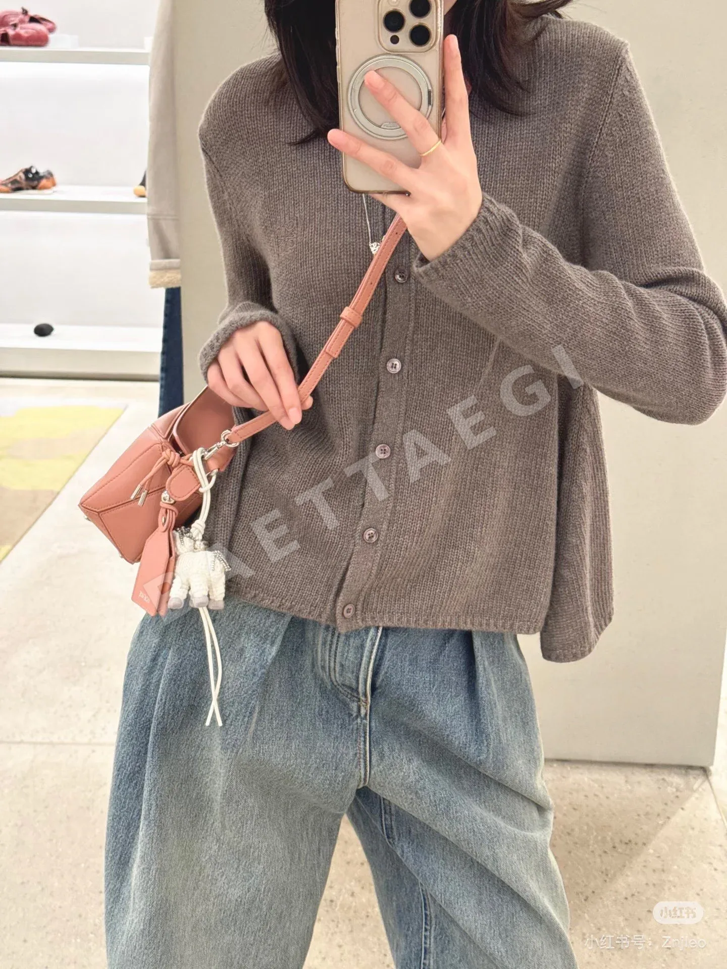 로에베 캐시미어 시스루 버튼 가디건 상세 이미지 2