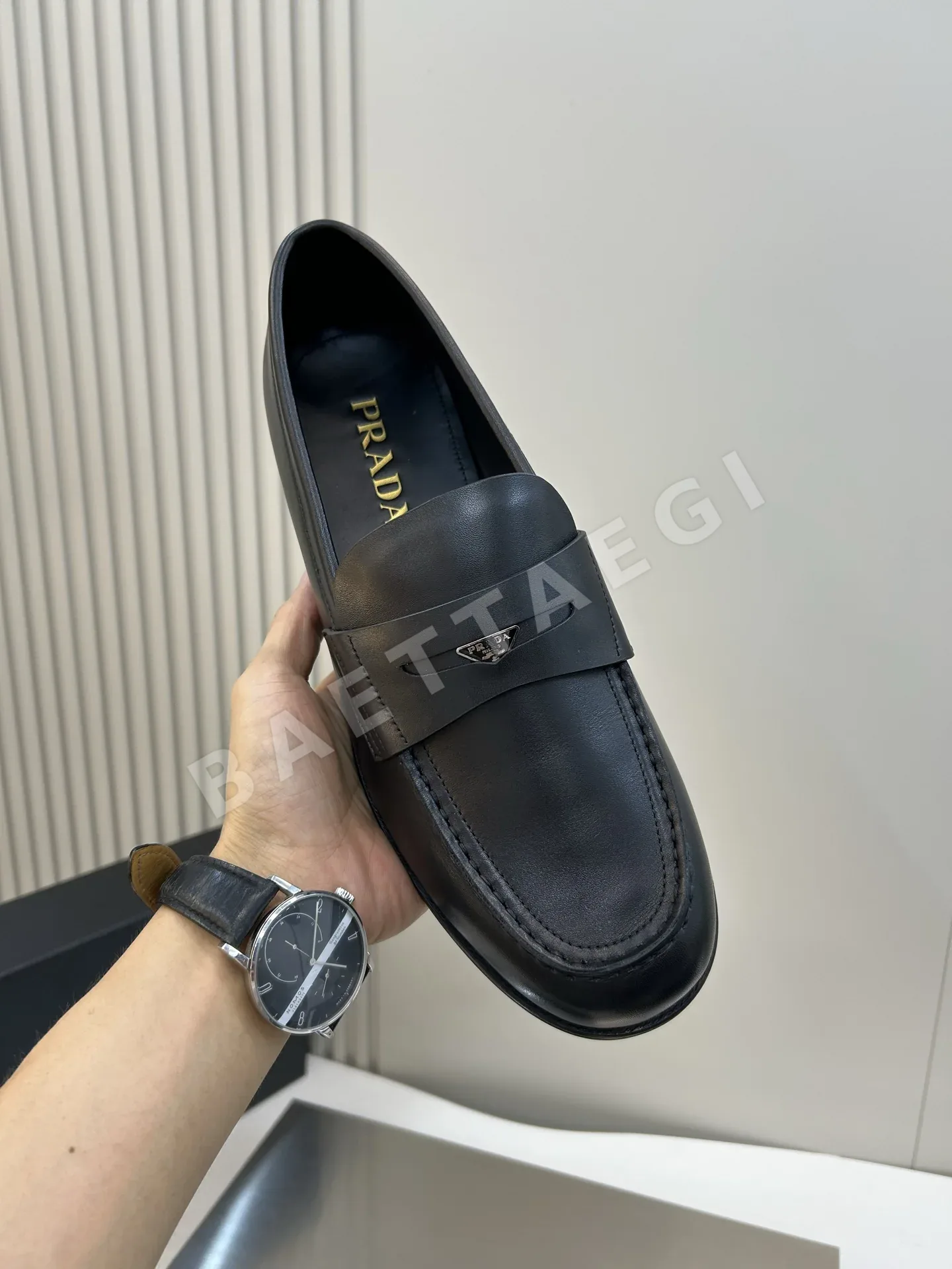 프라다 가죽 로퍼 상세 이미지 6