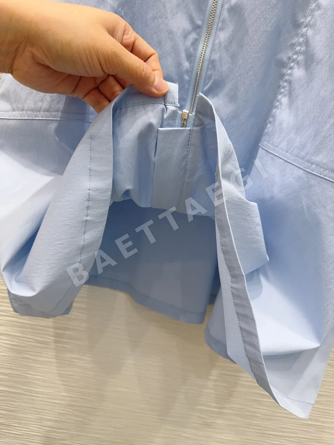 디올 라펠 카라 자수 로고 미들 원피스 상세 이미지 8