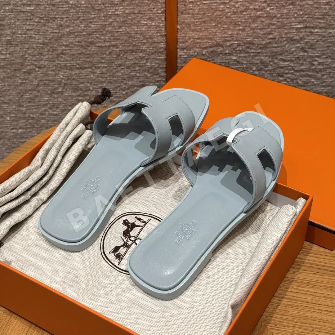 에르메스 오란 샌들 글레이셔블루 램스킨 H 컷아웃 상세 이미지 6