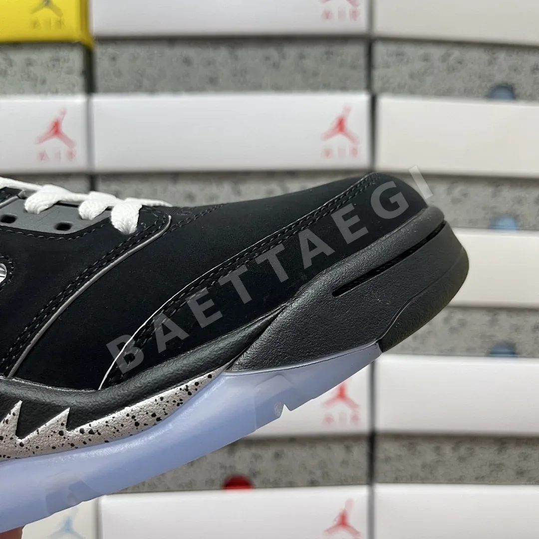 나이키 [GX] 조던 5 레트로 OG HF3975-001 201350 Nike Jordan 5 Retro OG Black Metallic 상세 이미지 8