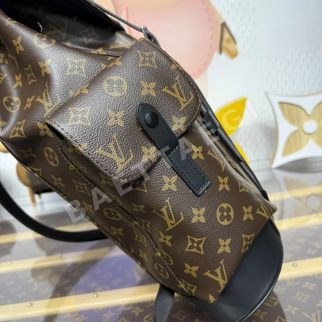 루이비통 모노그램 크리스토퍼 미디엄 가방 M43735 상세 이미지 5