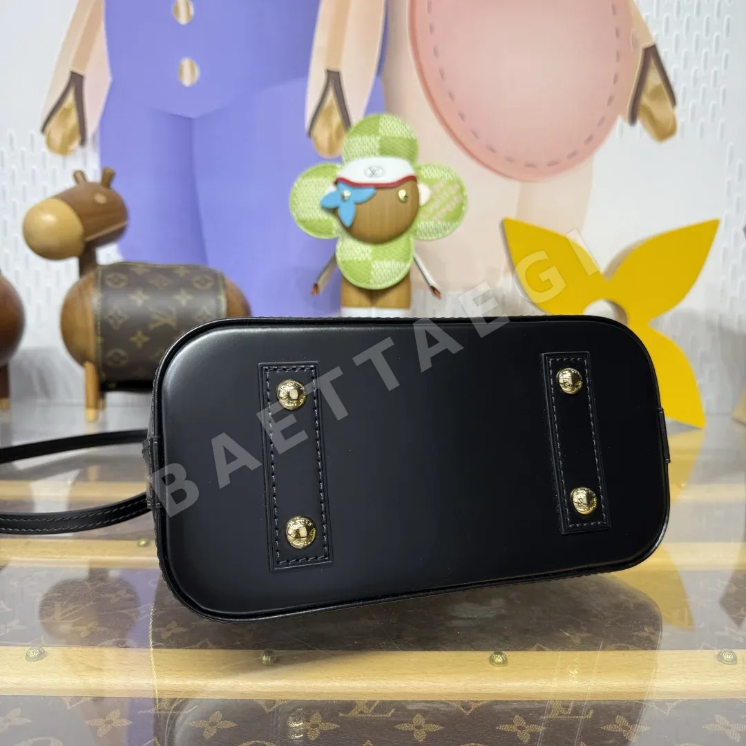 루이비통 알마 BB 모노그램 핸드백 M46990 상세 이미지 4