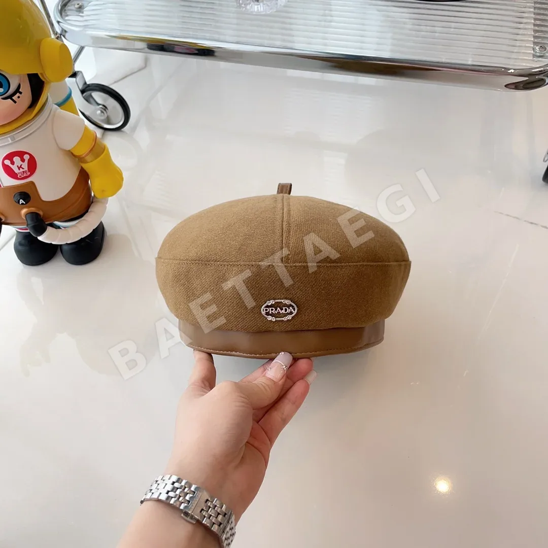프라다 코튼 기모 가죽 패치워크 베레모 상세 이미지 2
