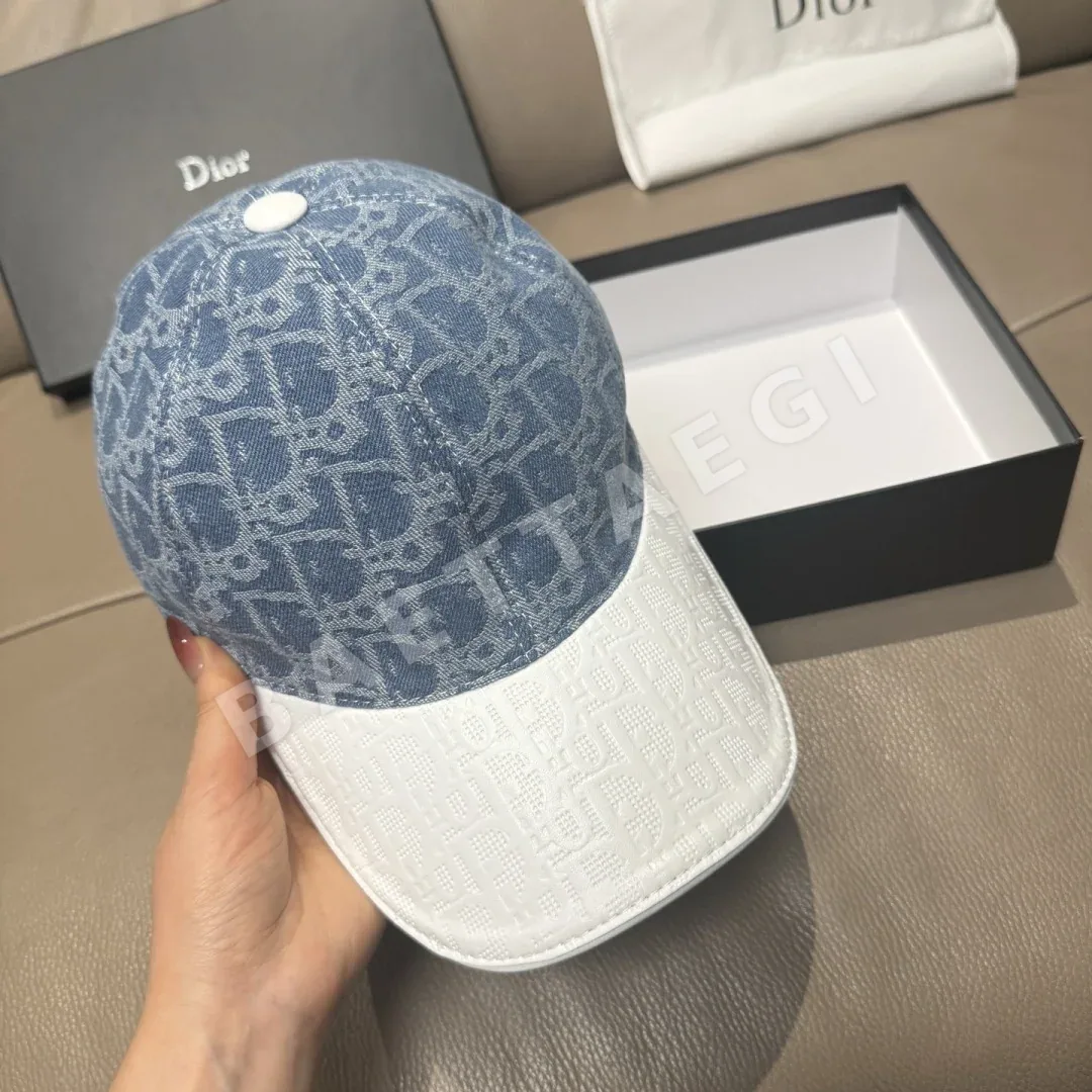 디올 모노그램 가죽 베이스볼 캡 상세 이미지 4