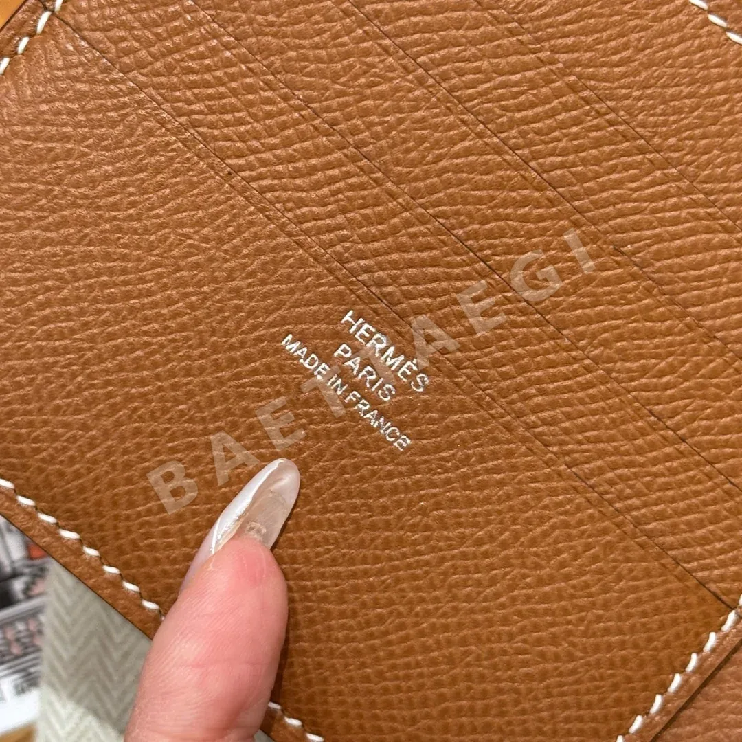 에르메스 프랑스산 엡솜 가죽 골드 단지갑 상세 이미지 2