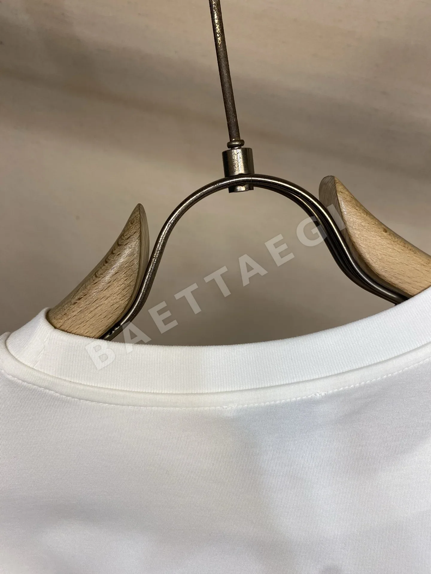 몽클레르 프린트 로고 남성 반팔 티셔츠 상세 이미지 9