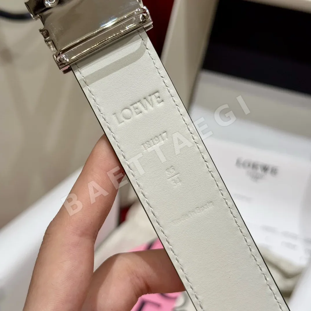 로에베 아나그램 버클 소가죽 벨트 상세 이미지 7