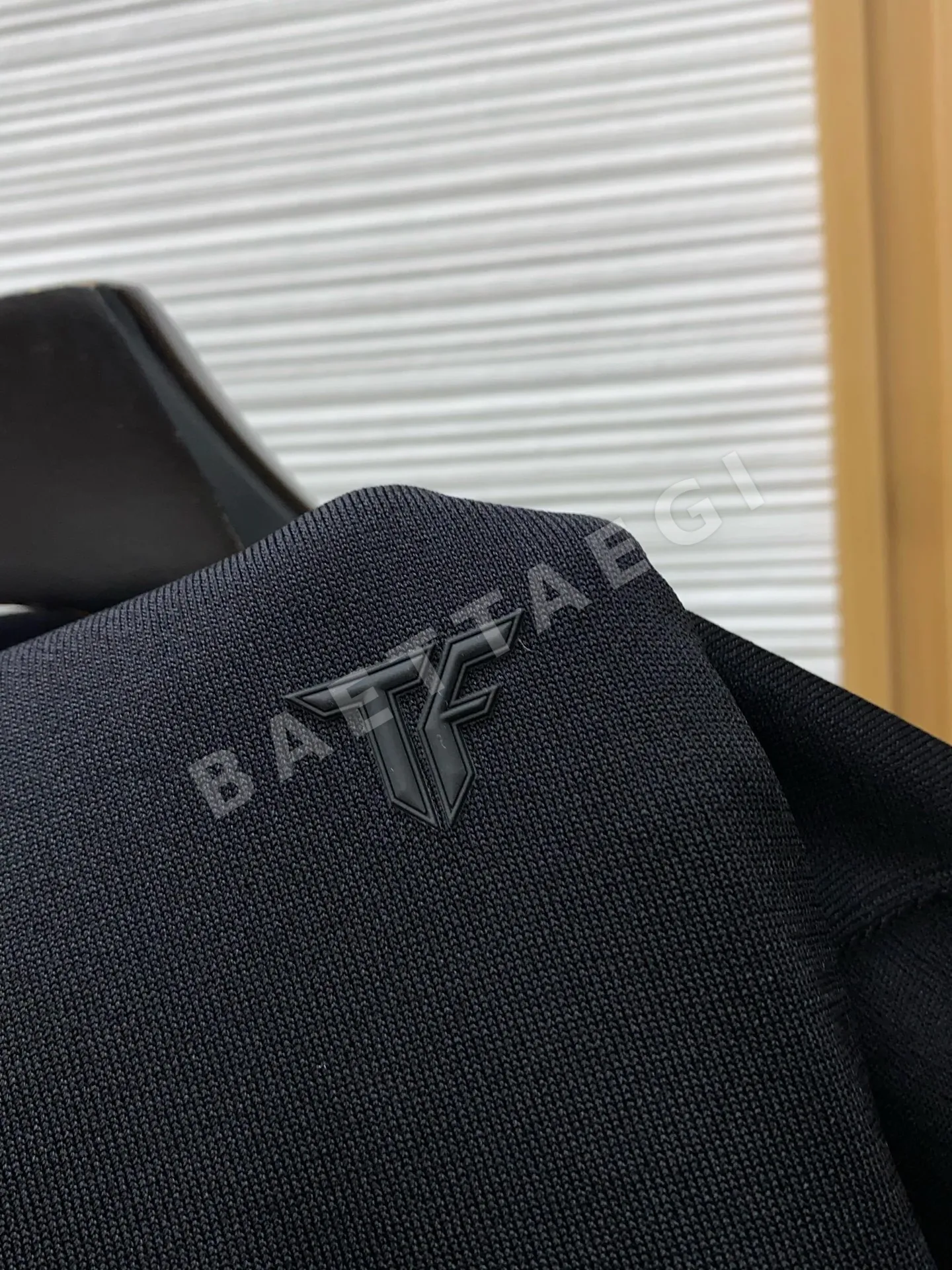 톰포드 남성 코튼 카라 반팔 티셔츠 상세 이미지 6
