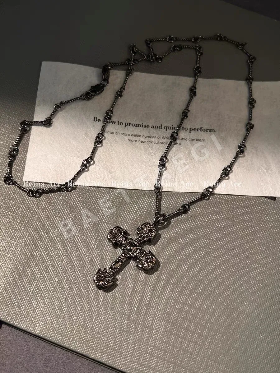크롬하츠 올블랙 불꽃 십자가 장식 목걸이 상세 이미지 4