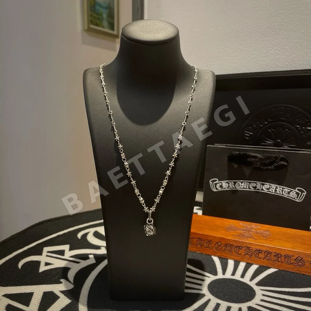 크롬하츠 크로스 플라워 펜던트 목걸이 124890