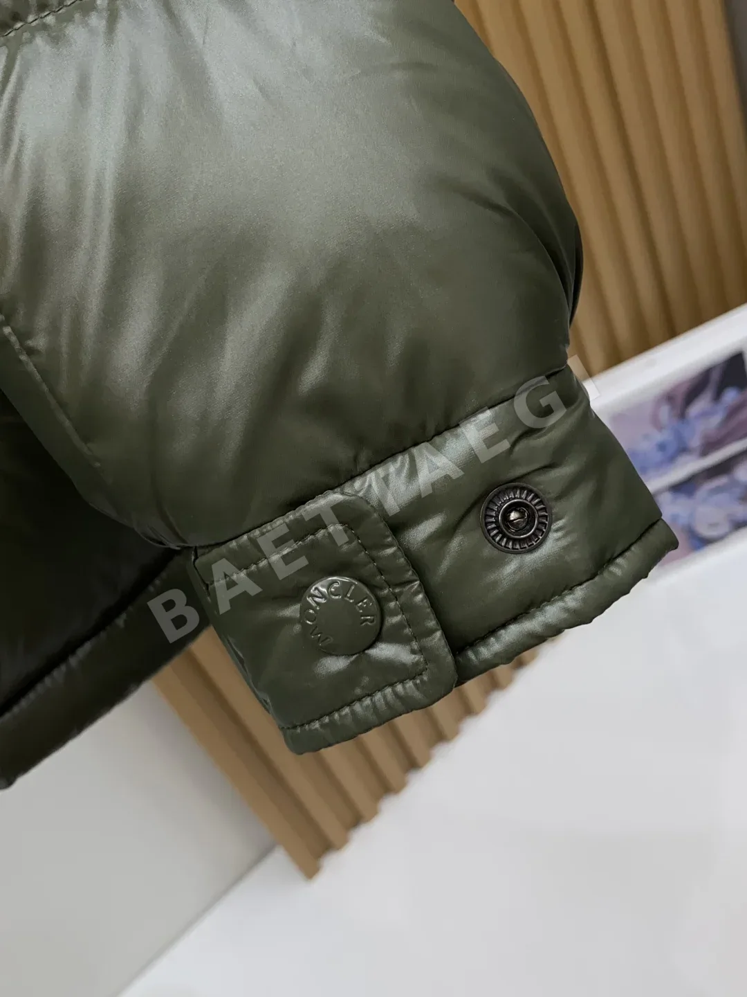 몽클레르 마야(Moncler Maya) 후드 쇼트 다운 자켓 상세 이미지 6