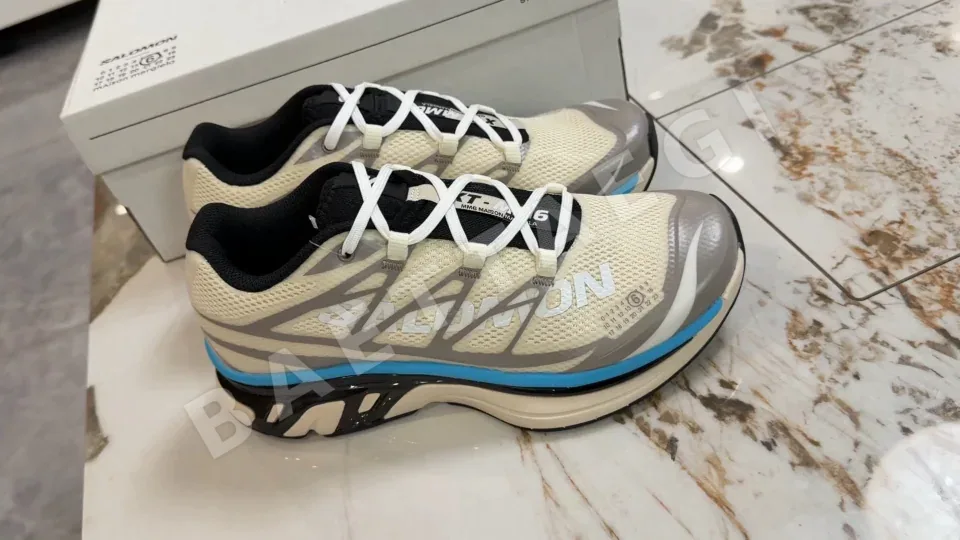 살로몬 신발 74831
